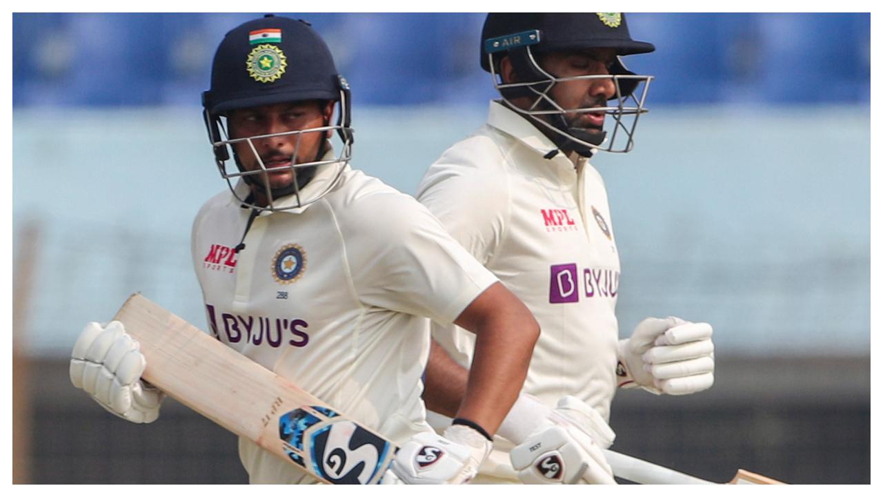 IND v BAN, 1st Test: Siraj, Umesh take a wicket apiece after Ashwin, Kuldeep take India to 404